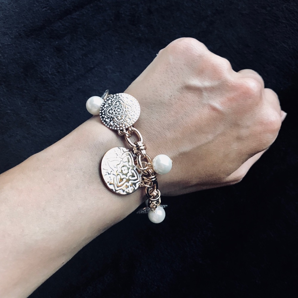Scroll & Dot Bracelet